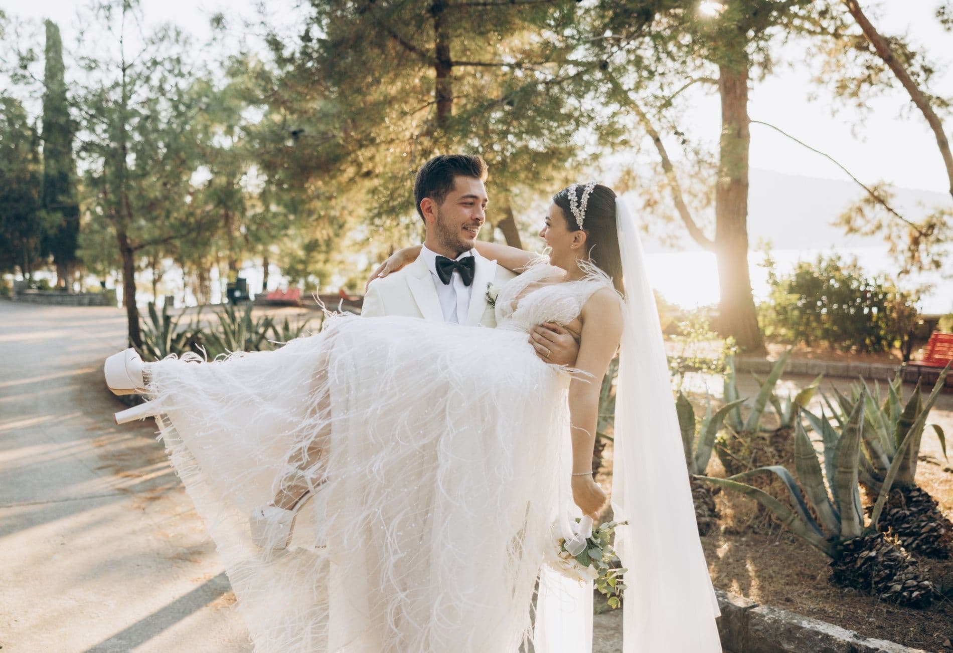 Sarah & Matthew - Photo 19
