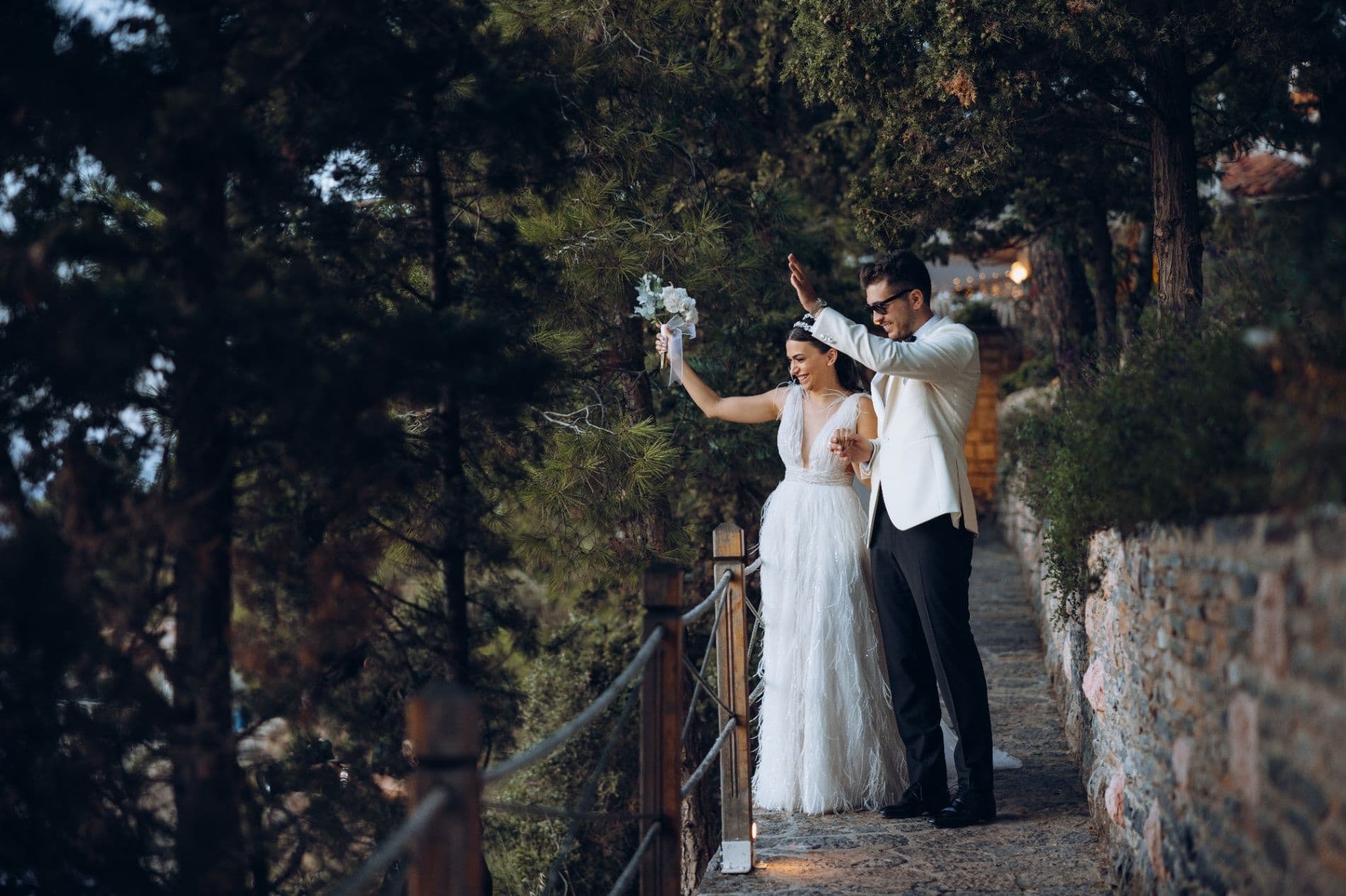 Sarah & Matthew - Photo 40