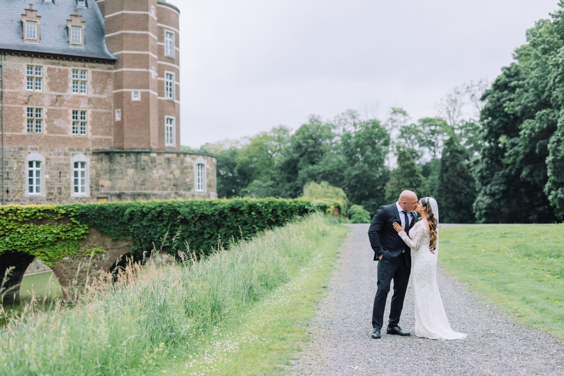 Sarah & Matthew - Photo 50
