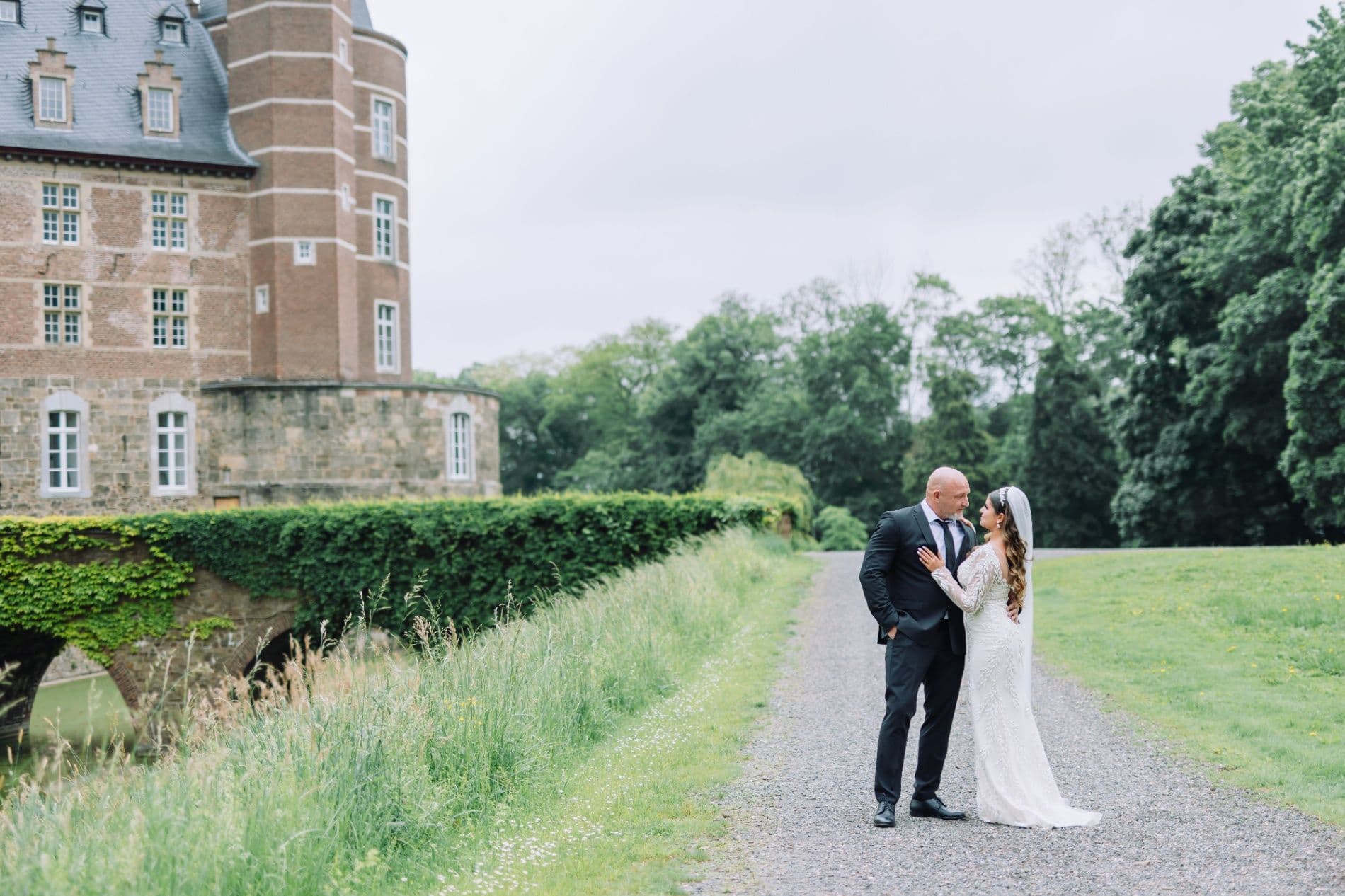 Sarah & Matthew - Photo 49